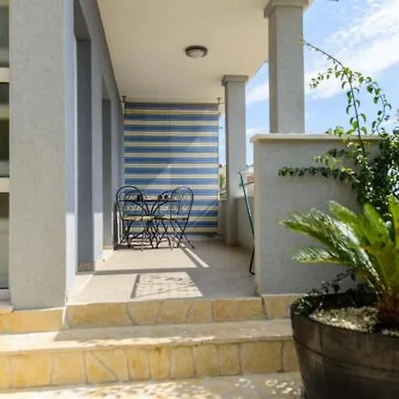 In Okrug Gornji With Sea View, Terrace, Air Conditioning, Wifi 5049-3 * Trogir